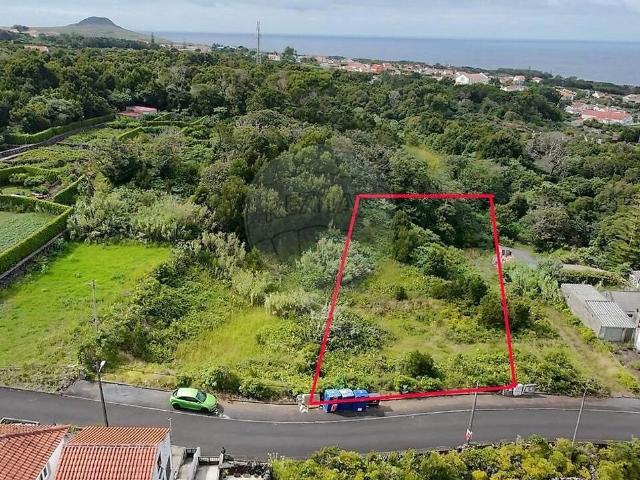 Terreno venda em Biscoitos, Praia da Vitória