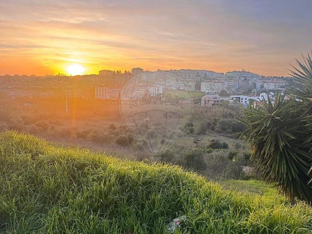 Terreno venda em Carcavelos e Parede, Cascais