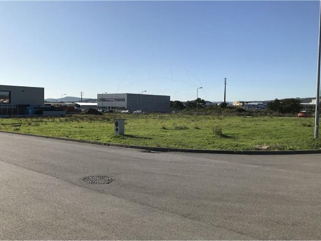 Terreno venda em Alenquer (Santo Estêvão e Triana), Alenquer