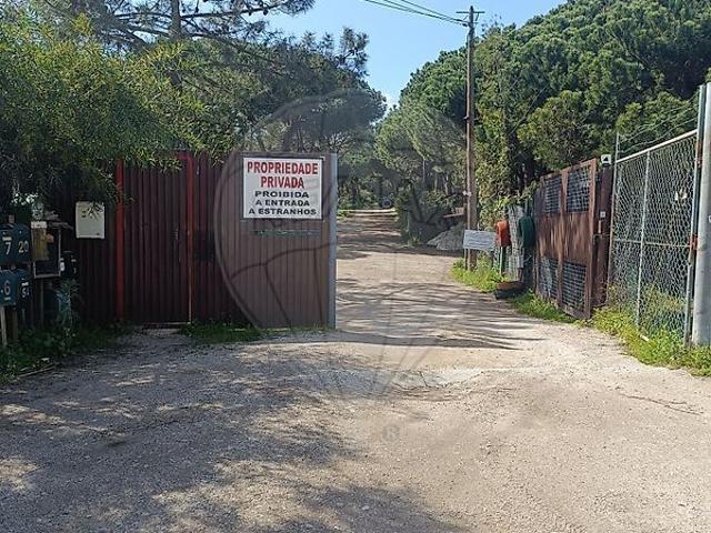 Terreno venda em Aroeira, Almada