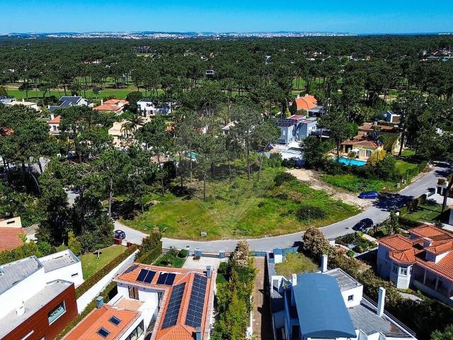 Terreno venda em Casal, Almada