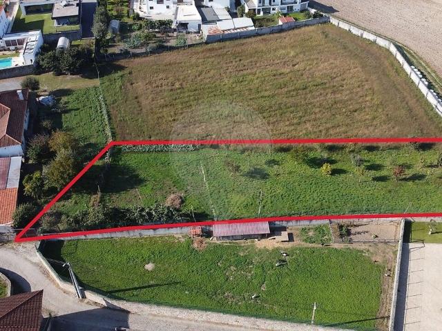 Terreno venda em Chorente, Góios, Courel, Pedra Furada e Gueral, Barcelos