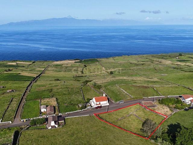 Terreno venda em Açores, Doze Ribeiras