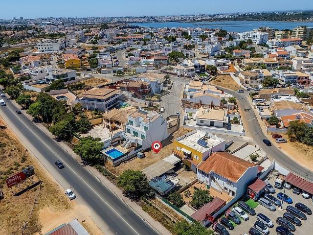 Terreno venda em Mexilhoeira da Carregação, Estômbar e Parchal