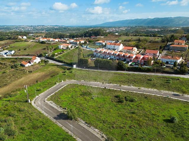 Terreno venda em Évora de Alcobaça, Alcobaça