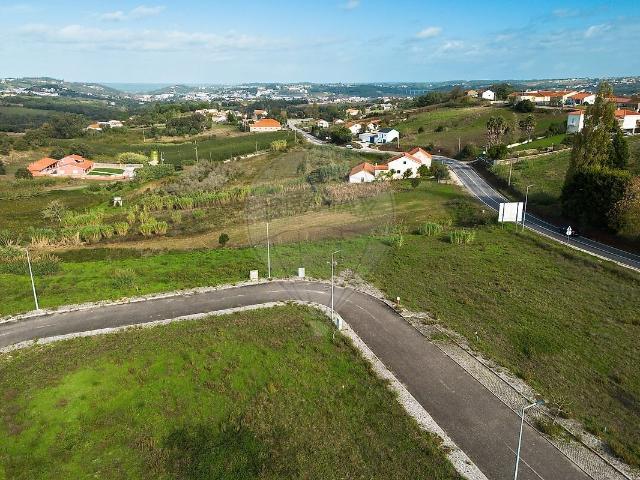 Terreno venda em Évora de Alcobaça, Alcobaça
