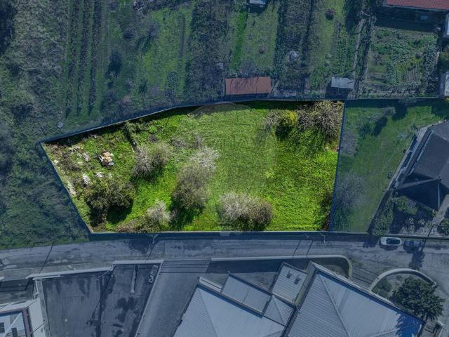 Terreno venda em Felgueiras, Porto