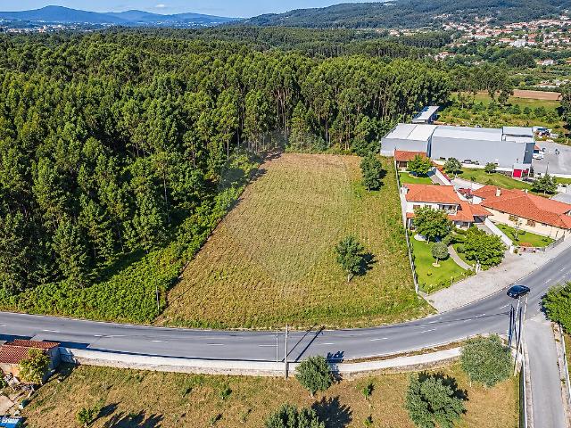 Terreno venda em Fragoso, Barcelos