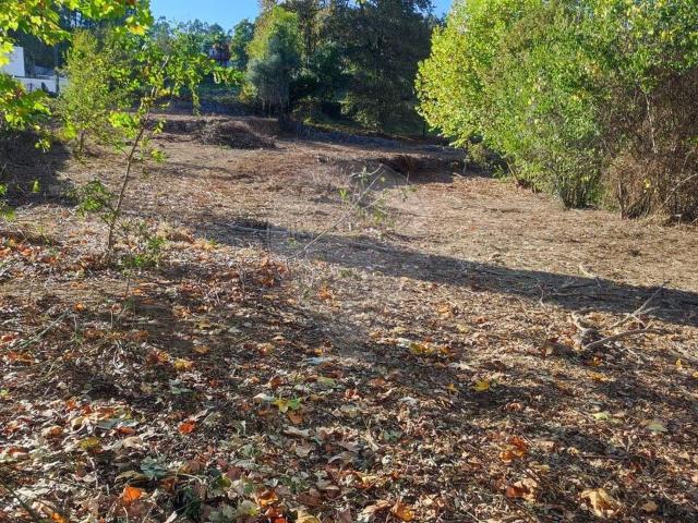Terreno venda em Lugar de Fontaíscos, Vila Verde