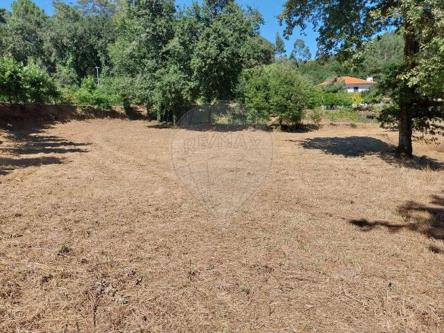 Terreno venda em Atães e Rendufe, Guimarães