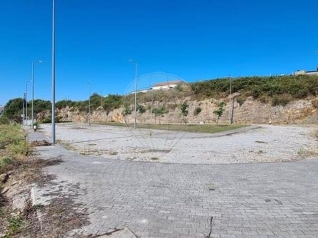 Terreno venda em Lousada, Porto