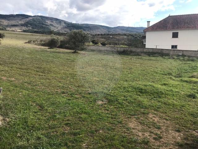 Terreno venda em Vale Benfeito, Lamas