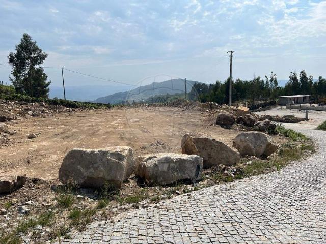Terreno venda em São Lourenço do Douro, Porto
