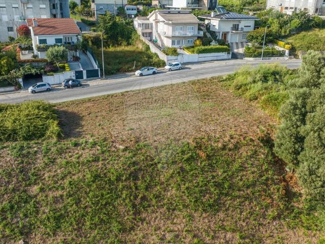 Terreno venda em Felgueiras, Porto