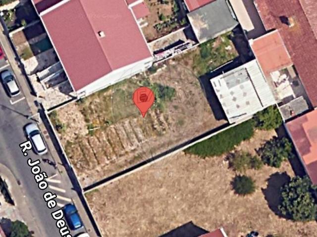 Terreno venda em Mina de Água, Amadora