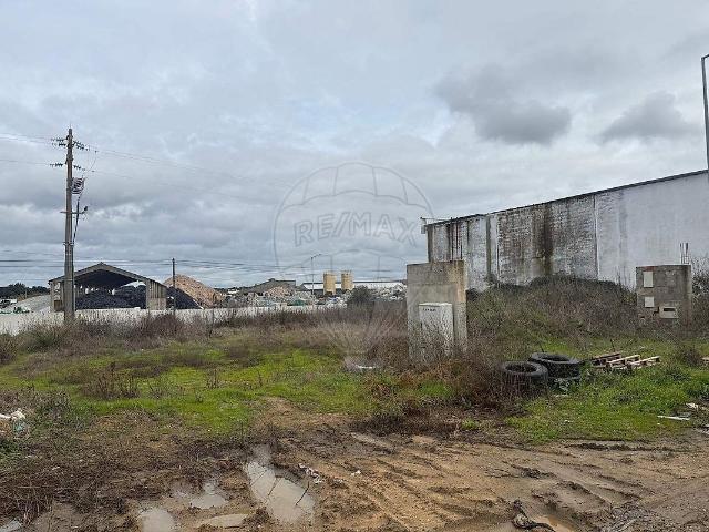 Terreno venda em Zona Industrial da Adua, Montemor-o-Novo