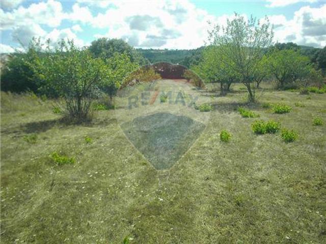 Terreno venda em Ourém, Santarém