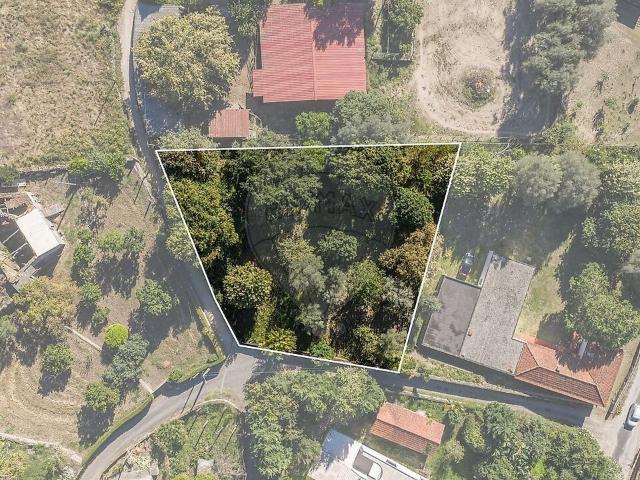 Terreno venda em Lugar de Fontaíscos, Vila Verde