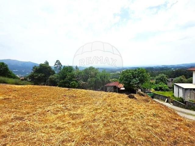 Terreno venda em Lugar de Fontaíscos, Vila Verde