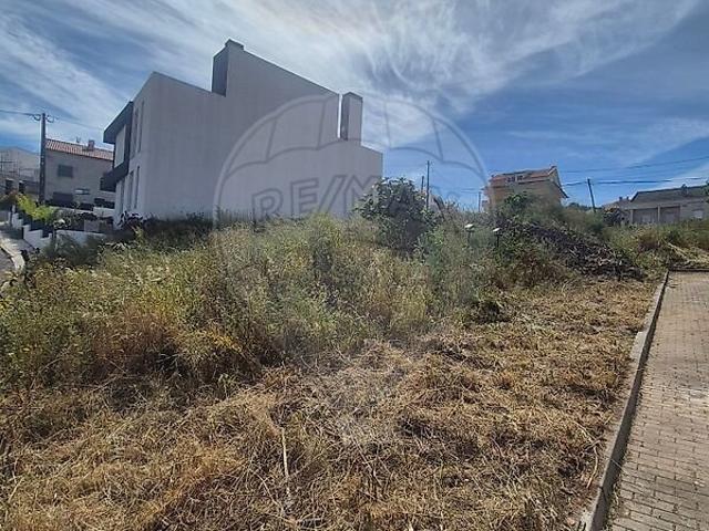 Terreno venda em Casal dos Mochos, Odivelas