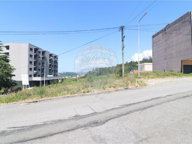 Terreno venda em Felgueiras, Porto