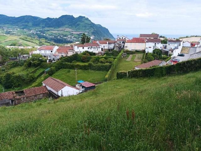 Terreno venda em Povoação