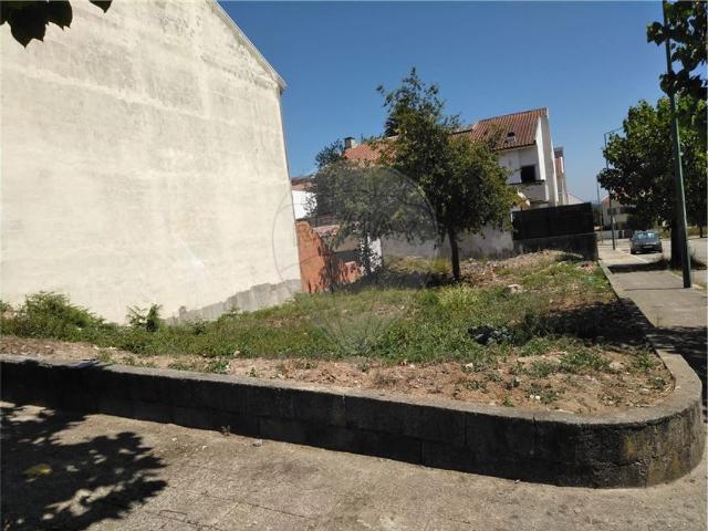 Terreno venda em Valongo, Porto