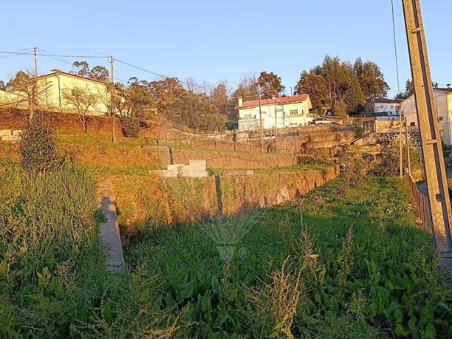 Terreno venda em Carreira e Refojos de Riba de Ave, Santo Tirso