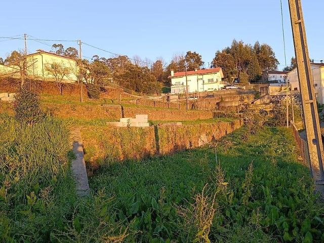 Terreno venda em Carreira e Refojos de Riba de Ave, Santo Tirso