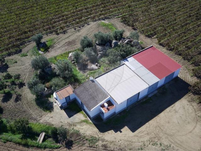 Armazém venda em Reguengos De Monsaraz, Évora