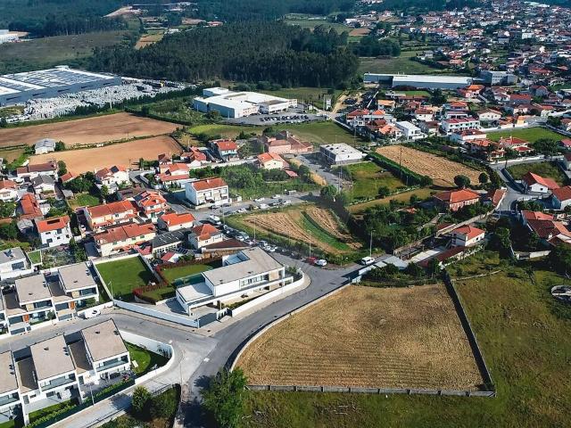Terreno venda em Regadas, Vila Nova de Famalicão