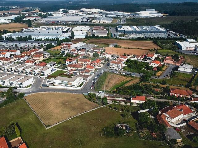 Terreno venda em Regadas, Vila Nova de Famalicão