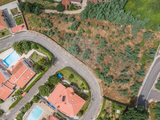 Terreno venda em Couto Do Mosteiro, Viseu