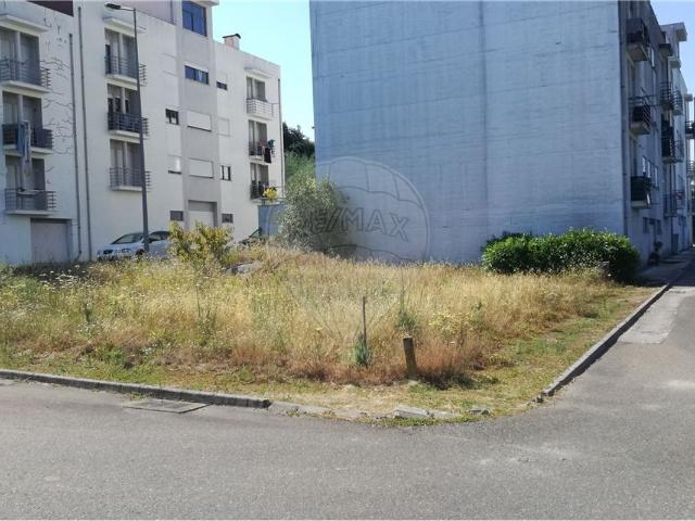 Terreno venda em Couto Do Mosteiro, Viseu