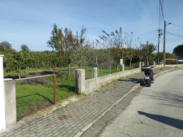 Terreno venda em Couto Do Mosteiro, Viseu