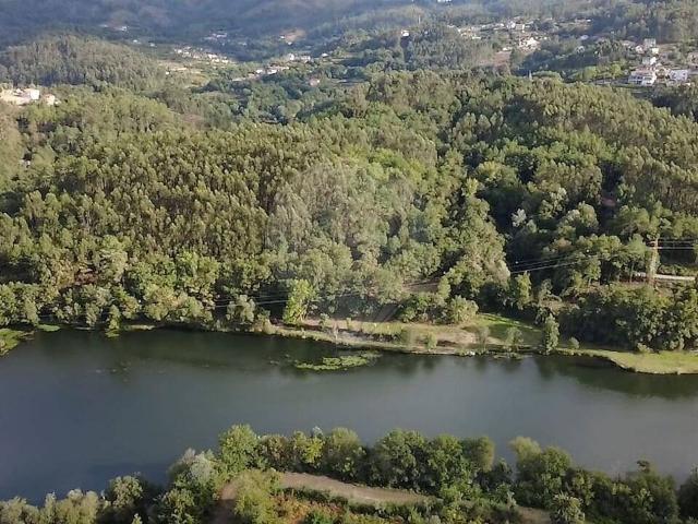 Terreno venda em Sobradelo da Goma, Póvoa de Lanhoso