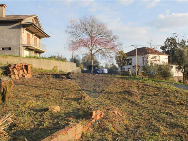 Terreno venda em Santiago de Besteiros, Tondela