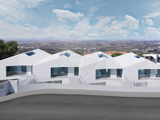Terreno venda em Varatojo, Torres Vedras