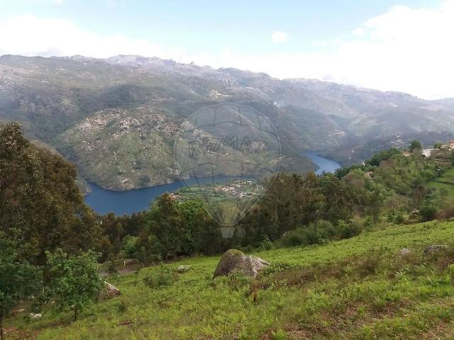 Terreno venda em Ventosa e Cova, Vieira do Minho