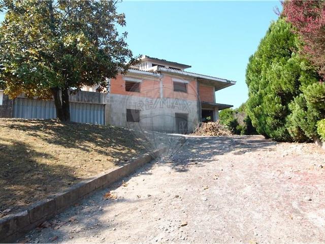 Terreno venda em Furamontes, Porto