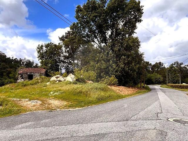 Terreno venda em Paços De Vilharigues, Viseu