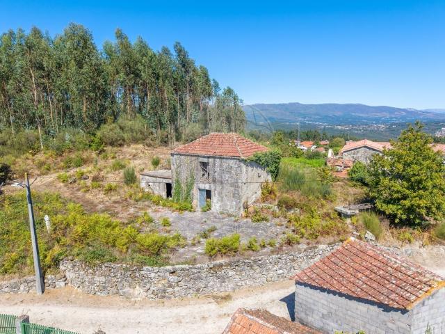 Terreno venda em Paços De Vilharigues, Viseu
