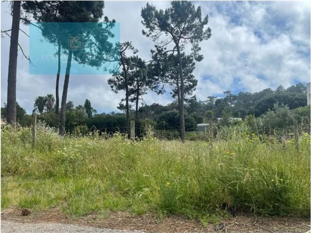 Terreno venda em Herdade da Aroeira, Almada