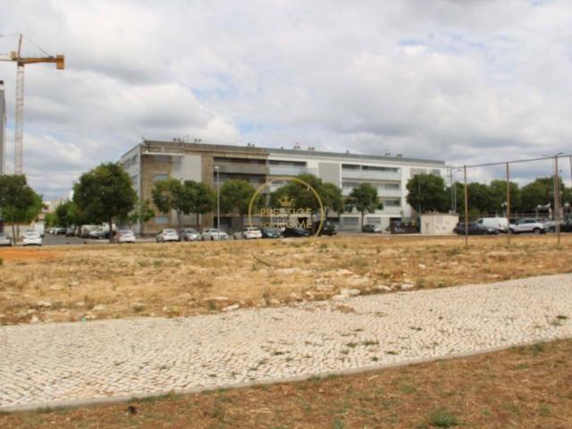 Terreno venda em Loulé (São Clemente), Loulé