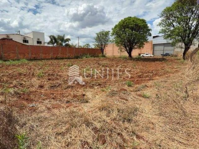 Terreno venda em Vila Nova, Monte Carmelo
