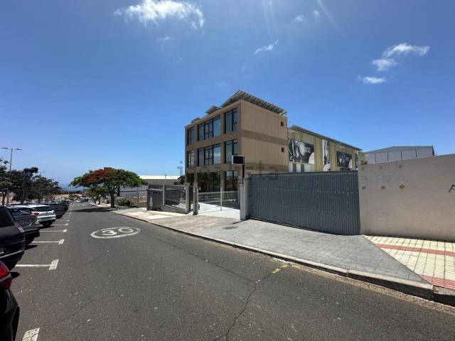 Terreno en venta en Ampliación los Olivos, Adeje