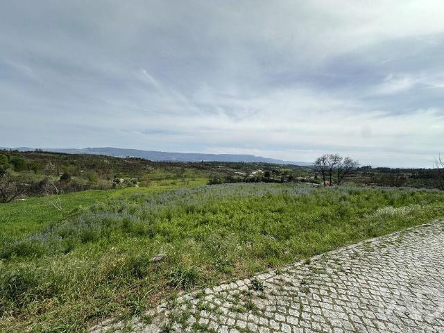 Terreno venda em Mourilhe, Viseu