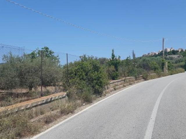 Terreno in vendita a Messina, Sicilia