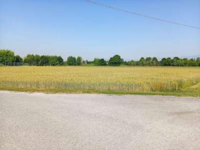 Box in vendita a Gaiarine, Veneto
