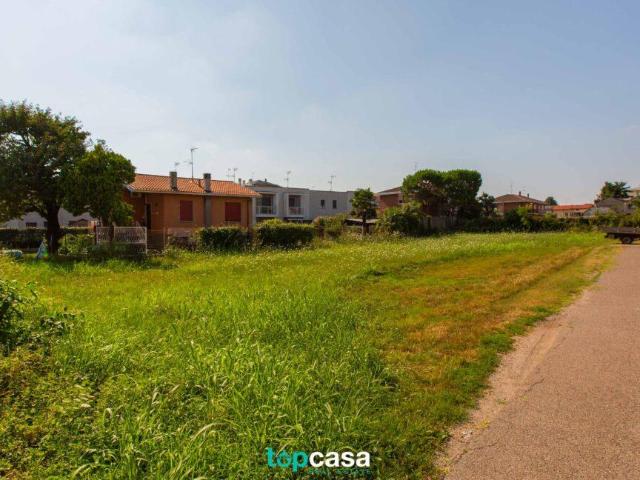 Terreno in vendita a Busto Arsizio, Lombardia